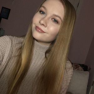 Meet your Posher, Alyssa